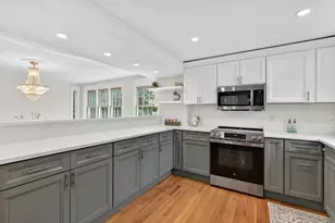 31 Old Blue Point Rd, Scarborough, ME 04074 - Photo 16