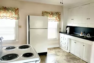 14 Devon St, Portland, ME 04102 - Photo 10