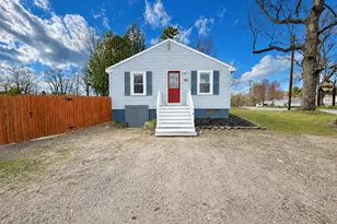 402 Roosevelt Trail, Windham, ME 04062 - Photo 2