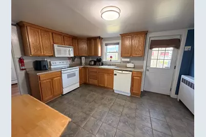 402 Roosevelt Trail, Windham, ME 04062 - Photo 8