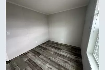 19 Bartlett Street, Fairfield, ME 04937 - Photo 26