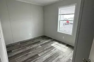 19 Bartlett St, Fairfield, ME 04937 - Photo 24