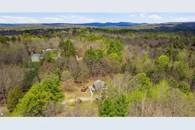 392 Elm Street, Mechanic Falls, ME 04256 - Photo 10