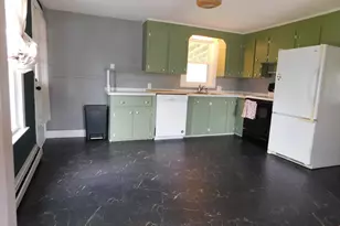 58 Fair St, Lewiston, ME 04240 - Photo 4