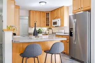 6 Samuels Way, Gorham, ME 04038 - Photo 2
