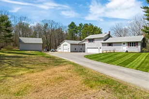 816 Riverside Dr, Augusta, ME 04330 - Photo 2