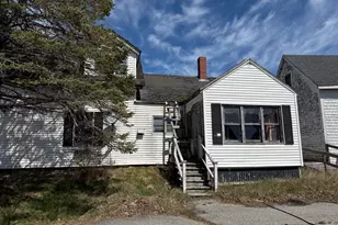 48 Fremont St, Machias, ME 04654 - Photo 4
