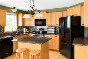 50 Fleetwood St, Presque Isle, ME 04769 - Photo 2