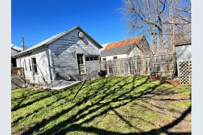 27 Leavitt Street, Skowhegan, ME 04976 - Photo 4