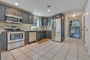 35 Barstow Rd, Gorham, ME 04038 - Photo 8