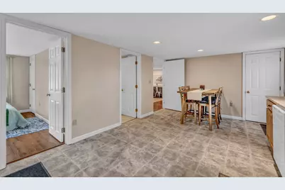 3237 Broadway, Glenburn, ME 04401 - Photo 10