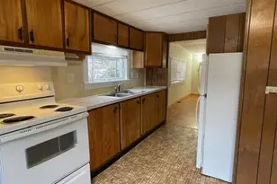 110 Mountain St, Camden, ME 04843 - Photo 2