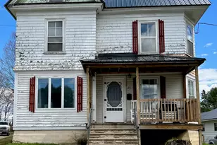 25 Elm St, Houlton, ME 04730 - Photo 2