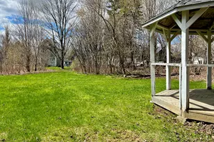 25 Elm St, Houlton, ME 04730 - Photo 10