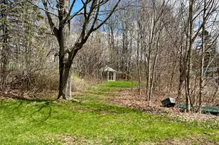 25 Elm St, Houlton, ME 04730 - Photo 14