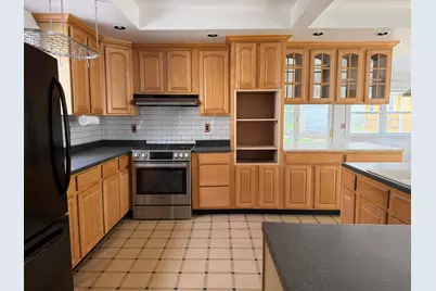 275 Essex Street, Bangor, ME 04401 - Photo 6