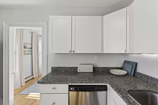 138 Pine St, Portland, ME 04102 - Photo 16