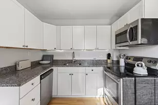 138 Pine St, Portland, ME 04102 - Photo 12
