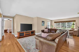 82 Hunts Point Rd, Cape Elizabeth, ME 04107 - Photo 16