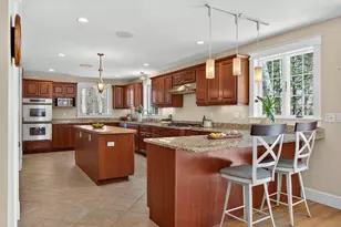 82 Hunts Point Rd, Cape Elizabeth, ME 04107 - Photo 6