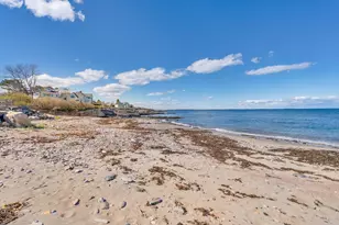82 Hunts Point Rd, Cape Elizabeth, ME 04107 - Photo 4