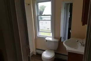 132 Clinton Ave, Winslow, ME 04901 - Photo 4