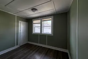 80 Pleasant St, Rockland, ME 04841 - Photo 8