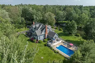 12 Bayview Dr, Raymond, ME 04071 - Photo 2