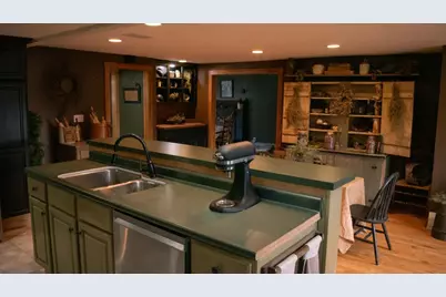 13 Colonial Street, Waterville, ME 04901 - Photo 6