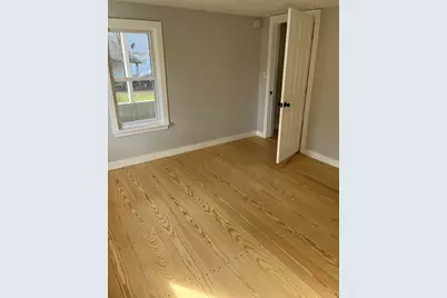 8 5th Street, Mexico, ME 04257 - Photo 4