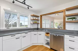 38 Field Rd, Cumberland, ME 04021 - Photo 12