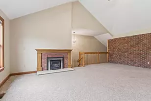 35 Estates Dr, Manchester, ME 04351 - Photo 12