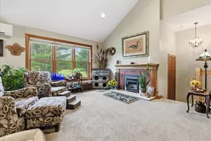 35 Estates Dr, Manchester, ME 04351 - Photo 8