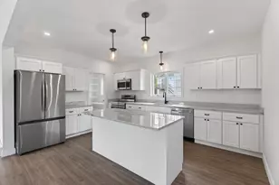 132 Myrtle St, Westbrook, ME 04092 - Photo 4