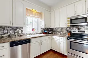 19 Fairlawn Ave, Lewiston, ME 04240 - Photo 12