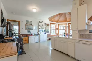 1014 Main Rd, Islesboro, ME 04848 - Photo 8