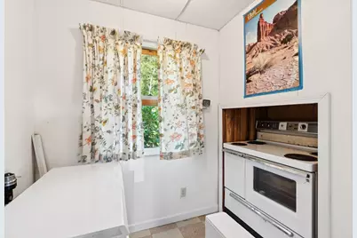 129 W Minot Road, Minot, ME 04258 - Photo 8