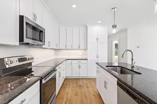 5 Honeysuckle Ln, Falmouth, ME 04105 - Photo 10