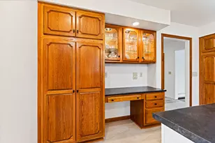 22 Court St, Winslow, ME 04901 - Photo 14