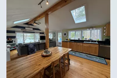 71 Mackenzie Avenue, Lincoln, ME 04457 - Photo 12