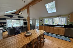 71 MacKenzie Ave, Lincoln, ME 04457 - Photo 12