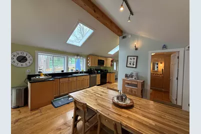 71 Mackenzie Avenue, Lincoln, ME 04457 - Photo 10