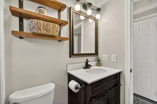 69 Summer St, Yarmouth, ME 04096 - Photo 18