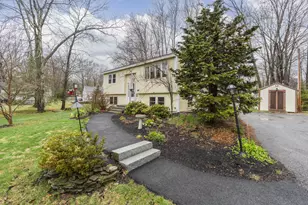 69 Summer St, Yarmouth, ME 04096 - Photo 8