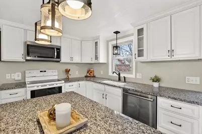 69 Summer Street, Yarmouth, ME 04096 - Photo 12