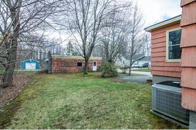 27 Reservoir Avenue, Lewiston, ME 04240 - Photo 10