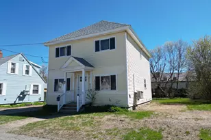 61 Eastland Ave, Millinocket, ME 04462 - Photo 4