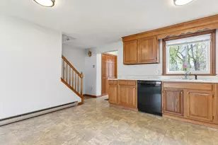 21 Valley St, South Portland, ME 04106 - Photo 14