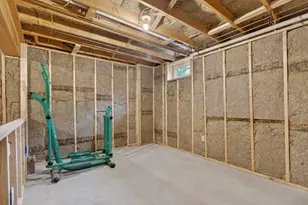 21 Valley St, South Portland, ME 04106 - Photo 24