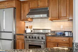 9 Waterville St, Portland, ME 04101 - Photo 14